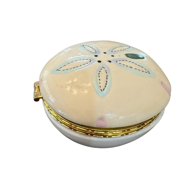 Vintage Agiftcorp Flower Trinket Box - Picture 5 of 14